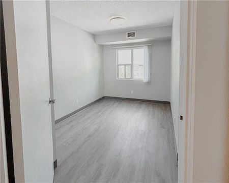 For Lease - 595 Strasburg Road Unit# 206, Kitchener, Ontario - Photo 2