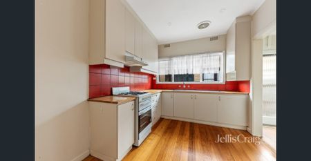 Bright Home in superb location with Private Yard - Photo 5