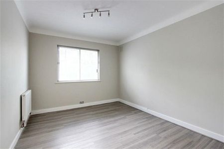 3 bedroom flat to rent - Photo 3