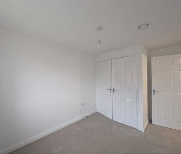 3 bedroom detached house to rent - Photo 3