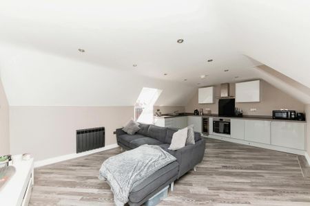 1 bedroom flat to rent - Photo 2
