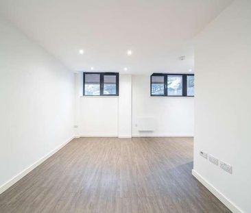 London, London, N20 - Photo 2