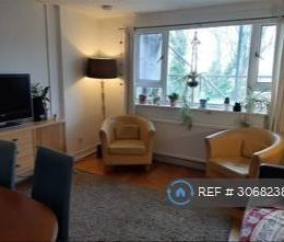 3 bedroom flat to rent - Photo 2