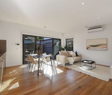 'Modern, Low Maintenance Villa that's Well Located' - For Lease - Photo 1