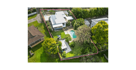 3 Bedroom Home with Sparkling Inground Pool - Photo 2