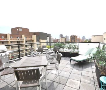 1 Bed & 1 Bath Apartment Style Property In Downtown Area - Photo 3
