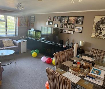 3 bedroom flat to rent - Photo 5