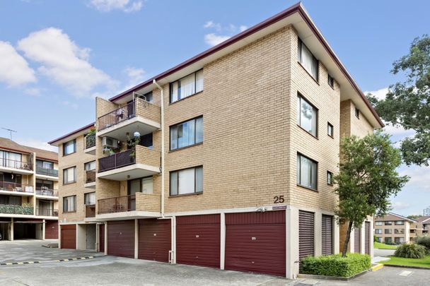 Modern Living - Photo 1