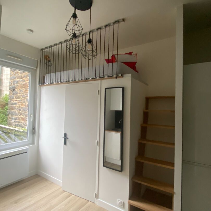 Location Appartement 1 pièce 9m² - Photo 1