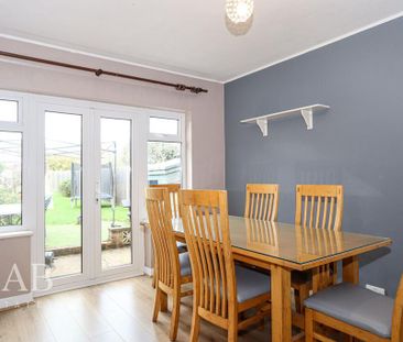 3 bedroom terraced house to rent - Photo 2
