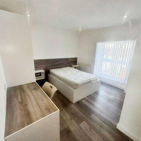 Brunswick Street, Swansea, SA1 - Photo 1