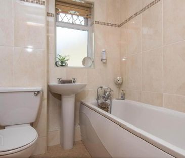 2 Ballynahone Avenue, Armagh, BT60 1EE - Photo 4