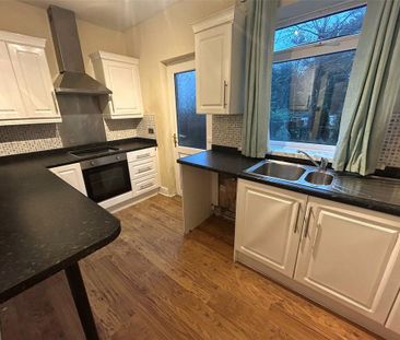 3 bedroom semi-detached house to rent - Photo 5