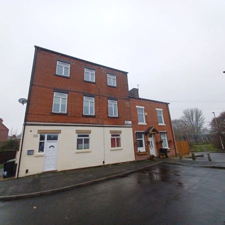 2 bedroom apartment to rent - Photo 4