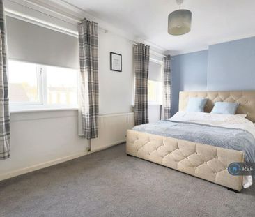 3 bedroom maisonette to rent - Photo 4