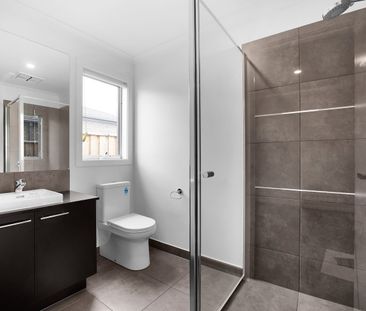 Newly Built Modern Home in a Lovely Armstrong Creek Location! - Photo 2