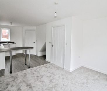 2 bedroom terraced house to rent - Photo 3