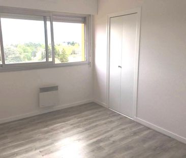 Location Appartement 2 pièces 50m² ROMANS SUR ISERE 26100 - Photo 5