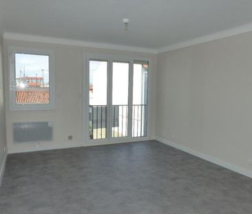 Location Appartement 2 pièces 40m² PERPIGNAN 66000 - Photo 1