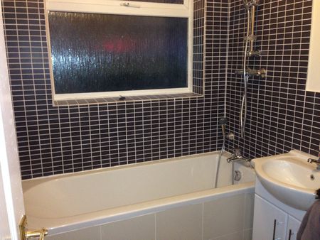 1 Bed Flat, Silver Birch Close, N11 - Photo 4