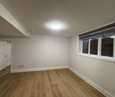For Lease - 897 Fourth Street Unit# Basement, Mississauga, Ontario - Photo 1