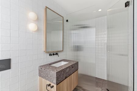 Prestige 3-Bed Terrace for Lease - Private Lift & Double Garage - Photo 5