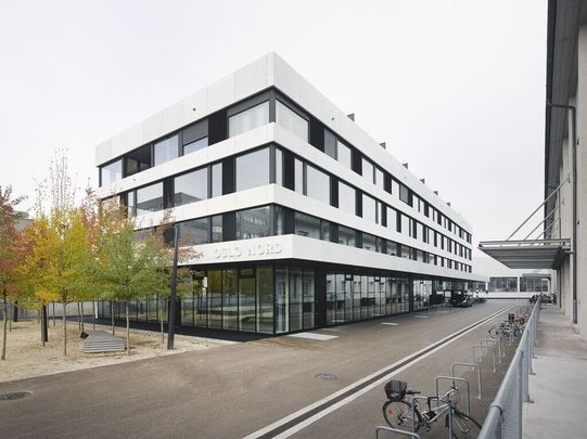 Vous êtes à la recherche d’un appartement urbain dans le quartier en plein essor du Dreispitz ? - Photo 1