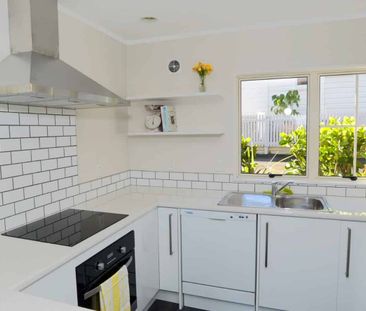 Birkdale Property - Photo 2