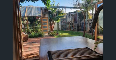 Kingsville three bedroom home - Photo 4