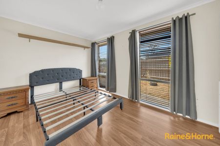 3 Bedroom house for Lease in Cranbourne! - Photo 4