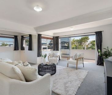 Spacious on Oceanbeach - Mt Maunganui - Photo 2