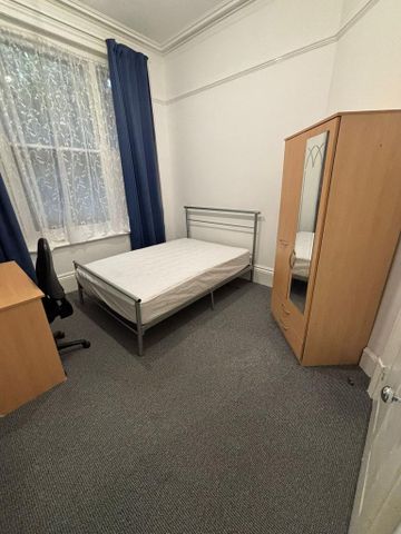 1 bedroom house of multiple occupation to rent - Photo 5