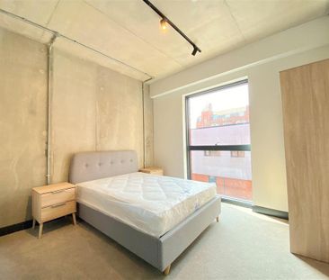 3 bedroom flat to rent - Photo 4