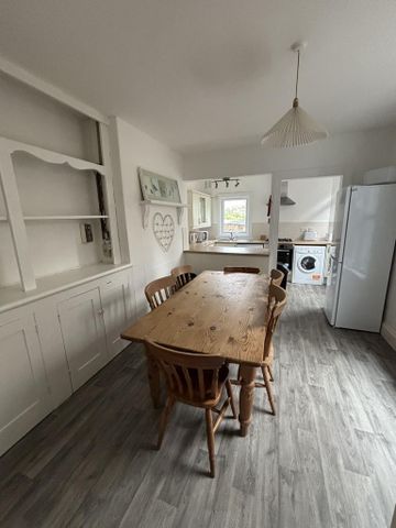 5 bedroom terraced house to rent - Photo 3