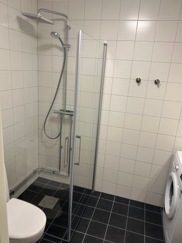 Jaktfalksgatan, Järfälla - Photo 4