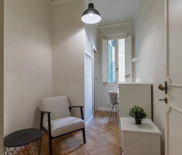 Piazza de Pitti, Florence, Tuscany 50125 - Photo 1