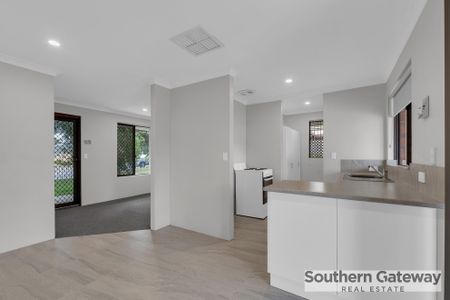 Central Family Home - Photo 4