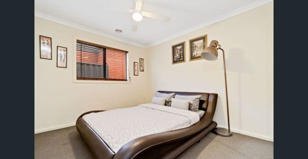 Ideal Family Home with comfort & convenience! - Photo 1