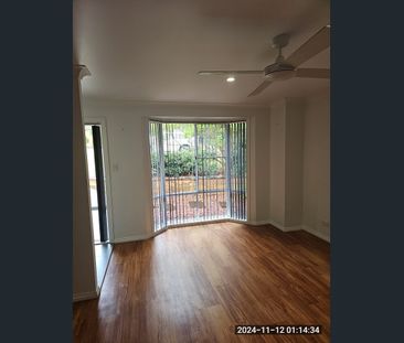 Lovely opened plan 3 Bedroom home right near one mile beach - Photo 2