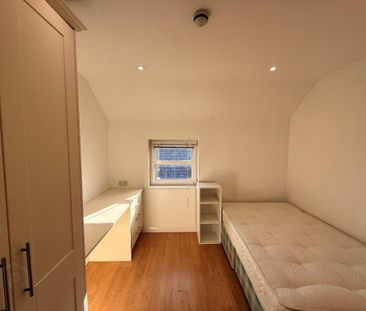 Flat 3, 89 Wellesley Avenue, Belfast, BT9 6DH - Photo 2