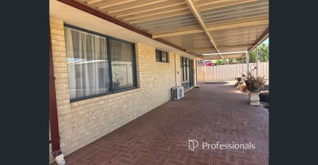 Large Family Home with Side Access & Powered Workshop - Photo 2