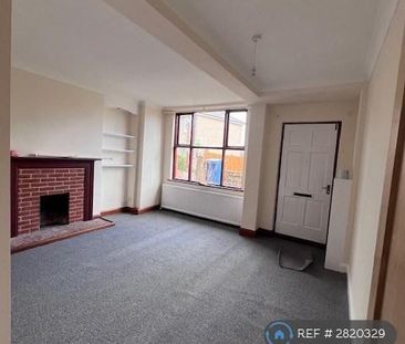 2 bedroom semi-detached house to rent - Photo 3