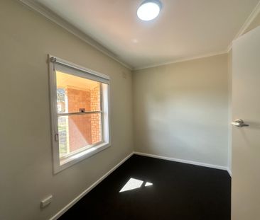 To register & apply for this property, please use this link: https:... - Photo 6