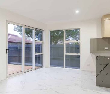 Spacious Quality living | 2 bed 2 bath - Photo 2