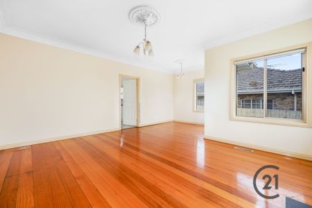 3 Bedroom Unit in a Great Location - Photo 5