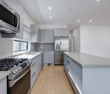 For Lease - 506 Scarborough Road Unit# Main Floor, Toronto, Ontario - Photo 5