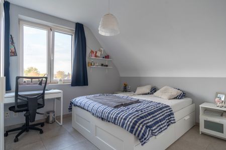 Knap duplexappartement met 3 slpk's en garagebox te Geel - Photo 5