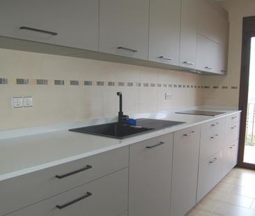 Apartment for rent in Frigiliana, Málaga, Spain - Photo 3