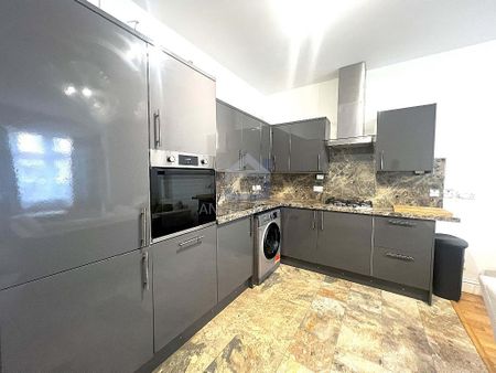 3 Bedroom Flat To Rent - Photo 5