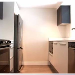 1BR/1Bath/Den/Flex/Laundry - Photo 1